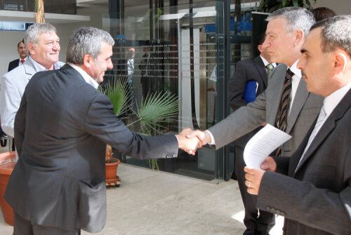 Gheorghe Hagi nu s-a înţeles cu Mircea Sandu încă