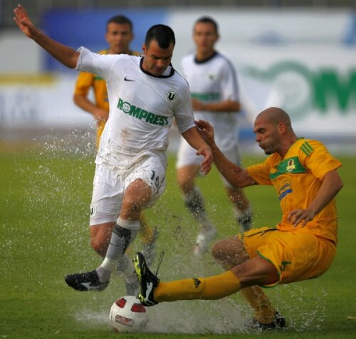 Delgado a mai jucat în ţară la Vaslui şi U Cluj, iar în străinătate la Lazio, SPAL şi Potenza