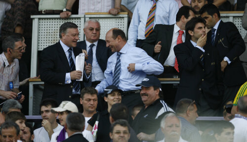Mircea Sandu, Dumitru Dragomir şi Ionuţ Lupescu l-au avut oaspete pe preşedintele Traian Băsescu la finala Cupei din 2007, cîştigată de Rapid cu 2-0 contra lui Poli