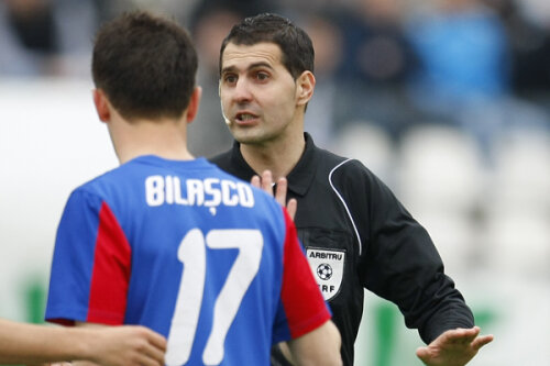 Robert Dumitru a condus numai patru jocuri ale Stelei în acest sezon