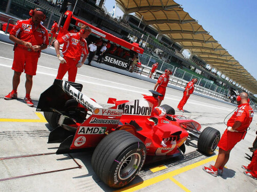 Formula 1 va reveni din 2014 la motoarele Turbo