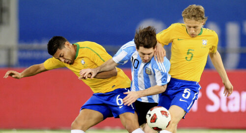 Leo Messi a marcat golul ultimei victorii argentiniene contra Braziliei (1-0), în amicalul din noiembrie 2010  Foto: Reuters