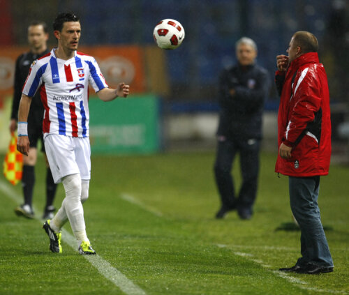 Adrian Sălăgeanu şi Dorinel Munteanu nu vor lucra împreună în cantonamentul din Olanda