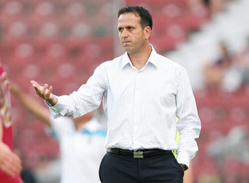 Levy vrea să pună cît mai mult în valoare tehnica fotbaliştilor Stelei