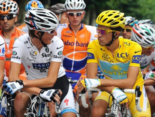 Andy Schleck şi Alberto Contador sînt principalii favoriţi la cîştigarea Turului Franţei