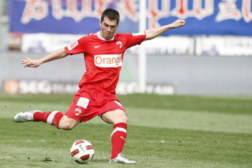 Andrei Mărgăritescu joacă din 2004 la Dinamo, lipsind un singur sezon (2008-2009 a fost împrumutat la Terek)
