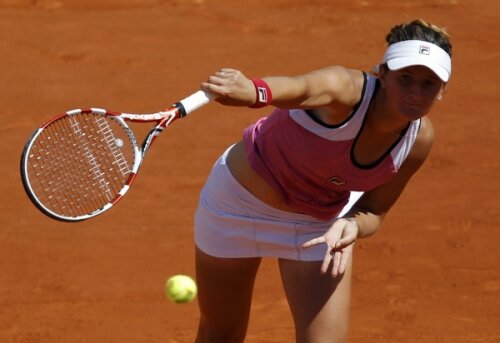 Irina Begu s-a folosit foarte bine de serviciu în meciul de ieri Foto: Reuters