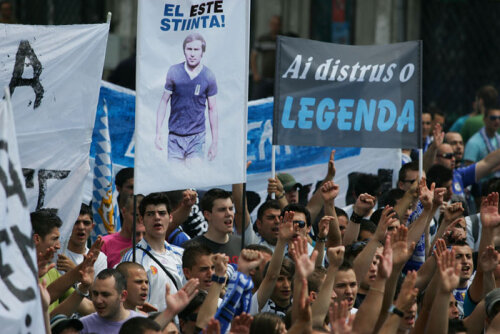 Suporterii Universităţii Craiova speră la înfiinţarea unui nou club în oraş