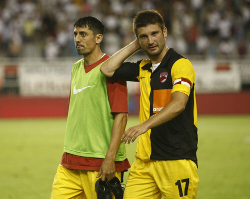 Ionel Dănciulescu şi Andrei Cristea la finalul partidei cu Hajduk, de la Split