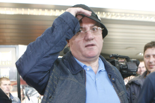 Dragomir îşi simte scaunul ameninţat