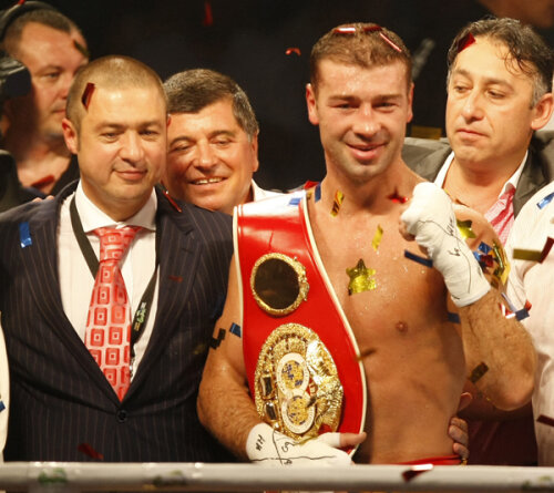 Lucian Bute şi-a apărat la Bucureşti centura pentru a opta oară