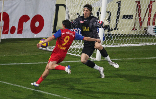 Costel Pantilimon e unul din cei mai vechi jucători din lotul Timişoarei