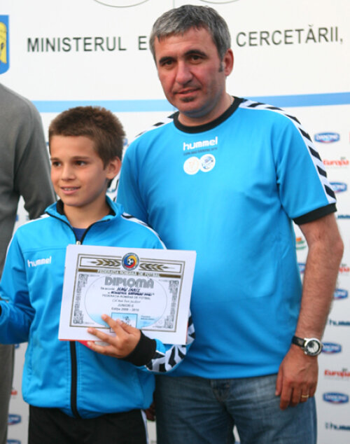 Gică Hagi, alături de fiul său Ianis