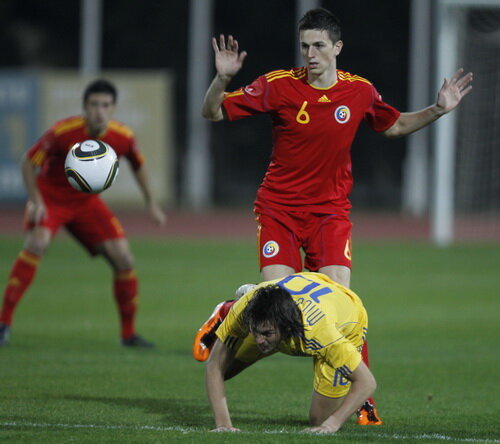 Florin Gardoş va forma cuplul de fundaşi centrali împreună cu Ştefan Radu