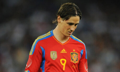 Torres a părăsit terenul de joc ameţit şi dezorientat Foto: The Guardian