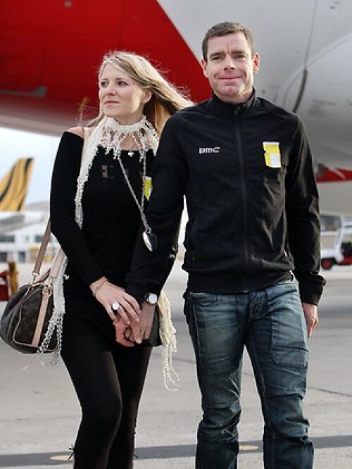 Cadel Evans a sărbătorit alături de soția sa succesul din Turul Franței  foto: heraldsun.com.au