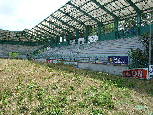 Stadionul Petržalka a fost lăsat în paragină