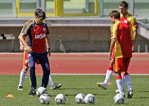 Piţurcă a făcut în San Marino ultimele pase cu Mutu şi Tamaş