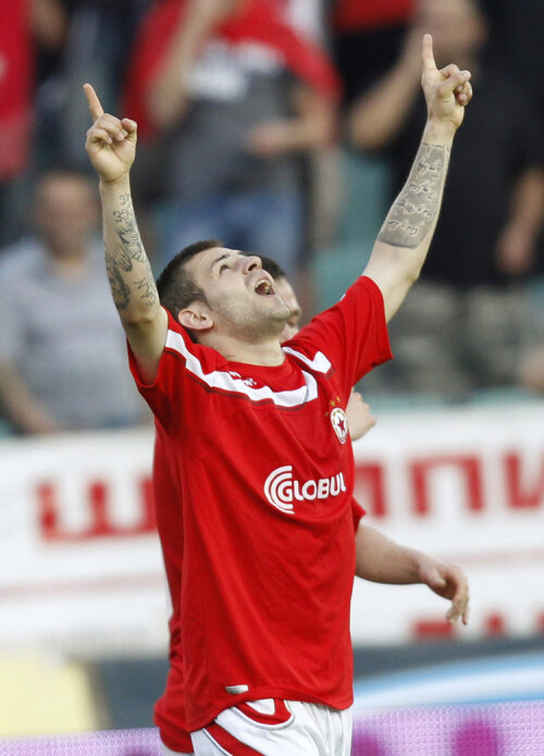 Spas Delev e unul dintre cei mai periculoşi jucători ai lui ŢSKA Sofia (foto: Reuters)