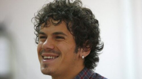 Suporterii rîd de Florescu