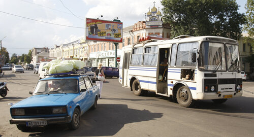 Poltava are de vreo 7 ori mai puţini locuitori decît Bucureştiul
