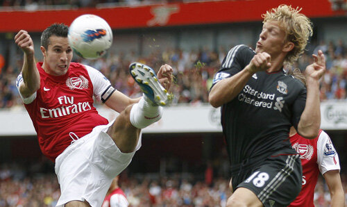 Van Persie nu a putut evita o nouă înfrîngere pentru Arsenal