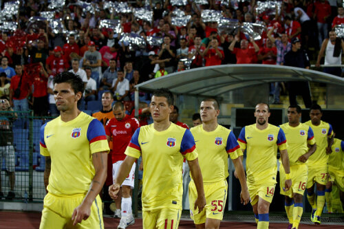 Steaua merge pentru a opta oară consecutiv în grupele unei competiţii europene