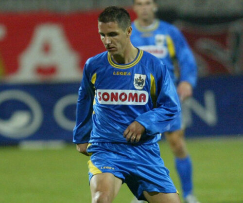 Răducan a evoluat
în tricoul lui AEK în
24 de meciuri și a
marcat 6 goluri,
terminînd fix la
mijlocul clasamentului,
pe locul 7