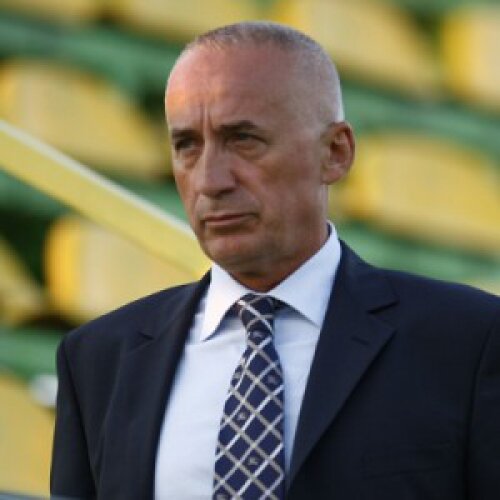 Marius Stan are dureri de cap din cauza 