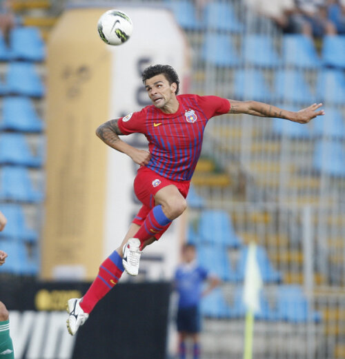 Iliev a impresionat prin evoluţia sa din meciurile cu ŢSKA Sofia