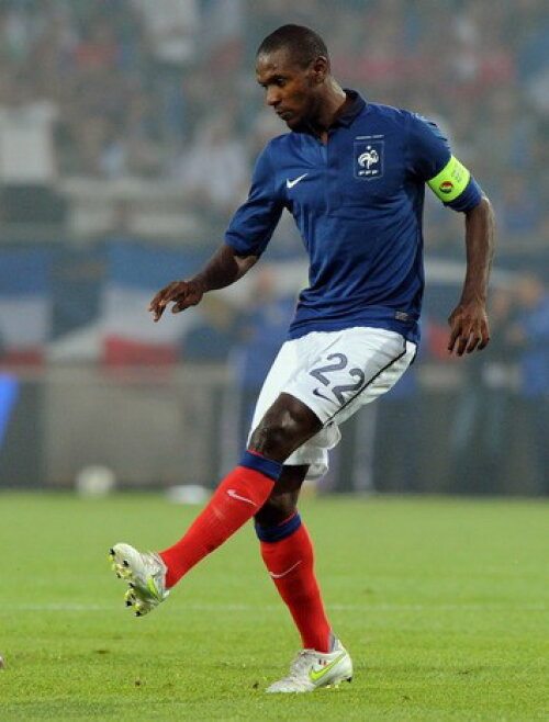 Abidal a fost aplaudat de români pe National Arena