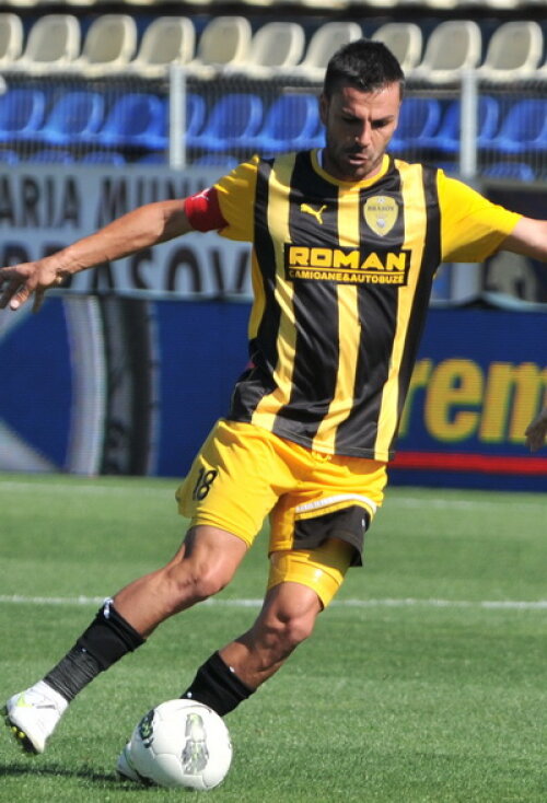 Marian Cristescu a marcat din penalty golul de 1-1 al Braşovului în meciul cu Rapid