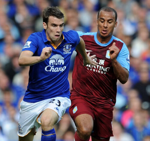 Imagine dintr-un meci din Anglia, dintre Everton - şi Aston Villa