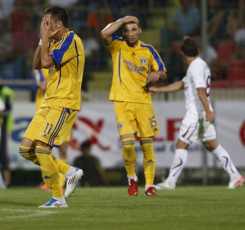 Ceahlăul cîştigă la limită cu Petrolul în 10 oameni!