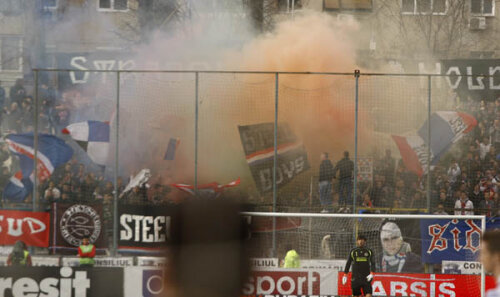 Presa elvetiana ne ataca din nou: 