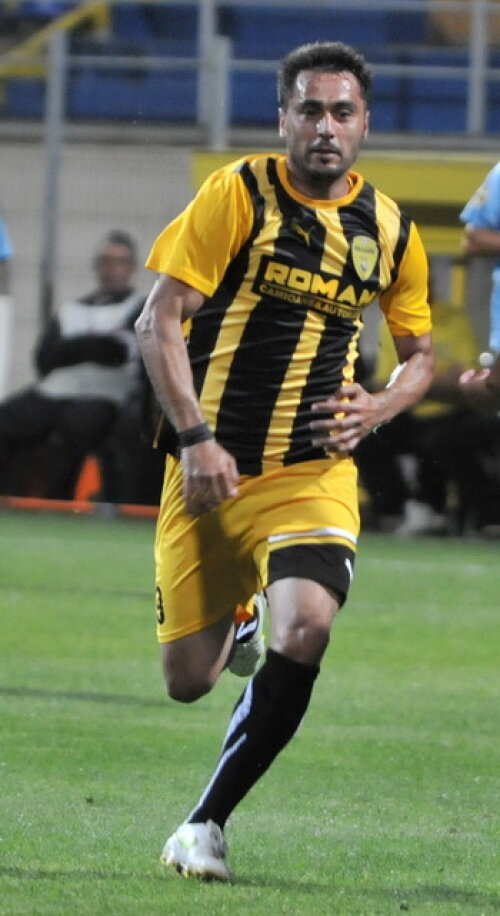 Buga a deschis scorul cu un lob de efect