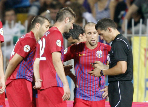 Latovlevici a fost eliminat de Istvan Kovacs pentru un henţ în fază iminentă de gol pentru Pandurii