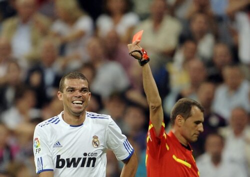Pepe e unul dintre fotbaliştii care au cîte două eliminări