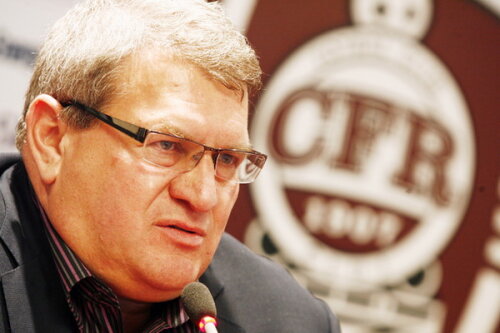 Iuliu Mureşan e deranjat că unii susţin că echipa sa e ajutată de arbitri