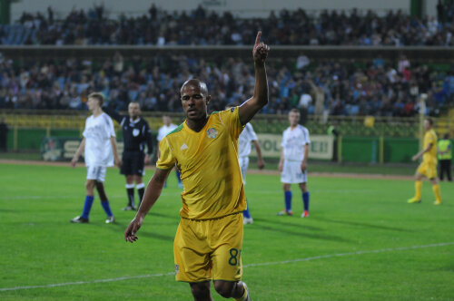 Wesley a marcat doua goluri cu Vointa Livezile