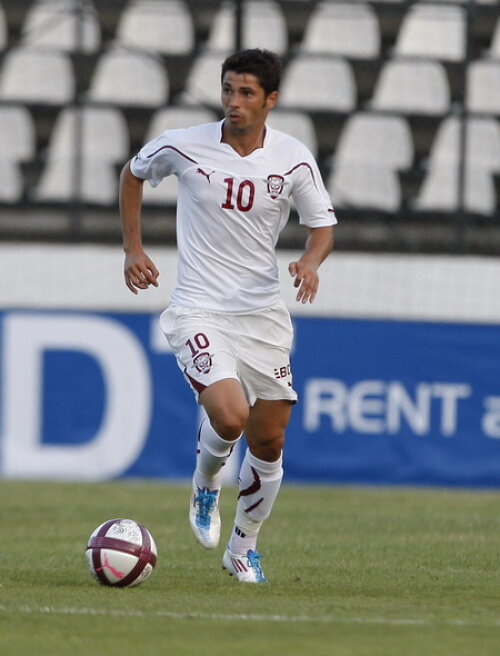 Suspendarea de 3 meciuri a lui Herea îi dă mari bătăi de cap lui Răzvan Lucescu