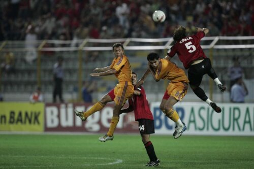 România - Albania 6-1, noiembrie 2007: în numai 20 de minute (53-73), s-au marcat 6 goluri, s-au dictat două eliminări în tabăra albanezilor, iar 