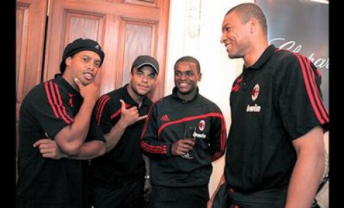 Mancini(al doilea din stînga) este acuzat de viol şi riscă 4 ani de închisoare