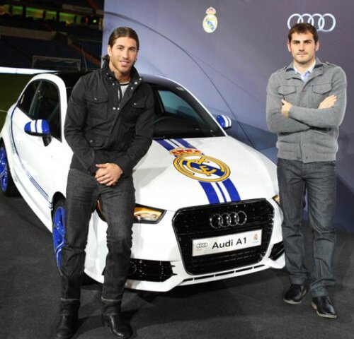 Sergio Ramos, Iker Casillas Sergio Ramos şi Casillas lîngă de un Audi vopsit în culorile Realului