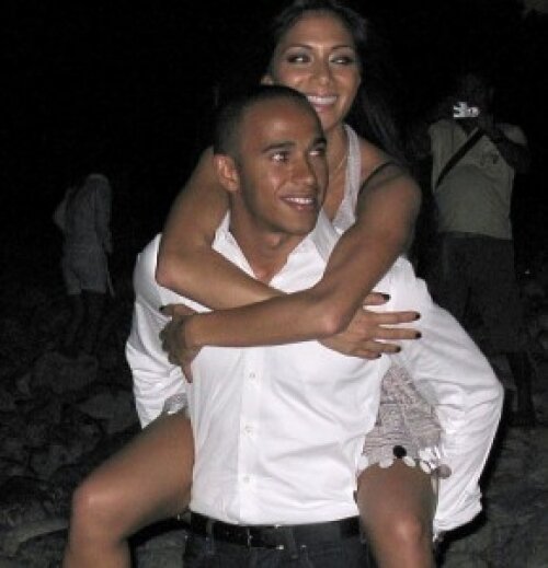 Lewis și Nicole s-au despărțit după trei ani de relație foto: autoracingdaily.com