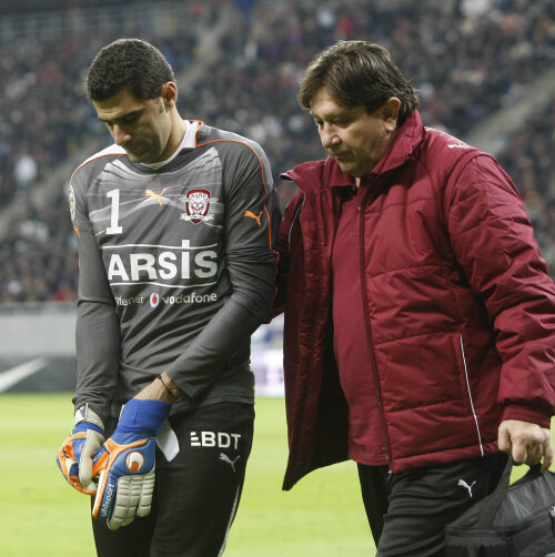 Gigi şi bodyguarzii lui l-au oprit pe Coman în trafic