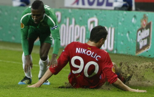 Nikolici l-a înlocuit pe accidentatul Tatu în minutul 26