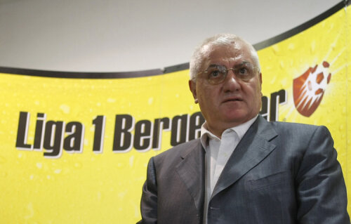 Încolţit de familie. Dragomir e presat să demisioneze de la LPF