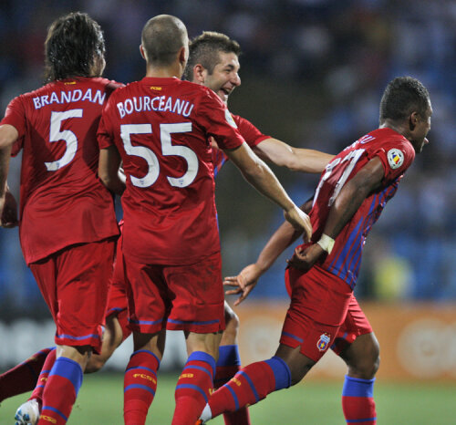 Bourceanu şi Tatu sînt favoriţii momentului pentru Gigi Becali