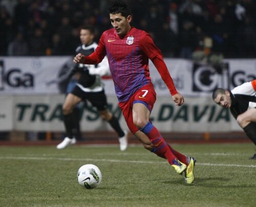 Florin Costea a ratat o șansă mare de gol în prima repriză